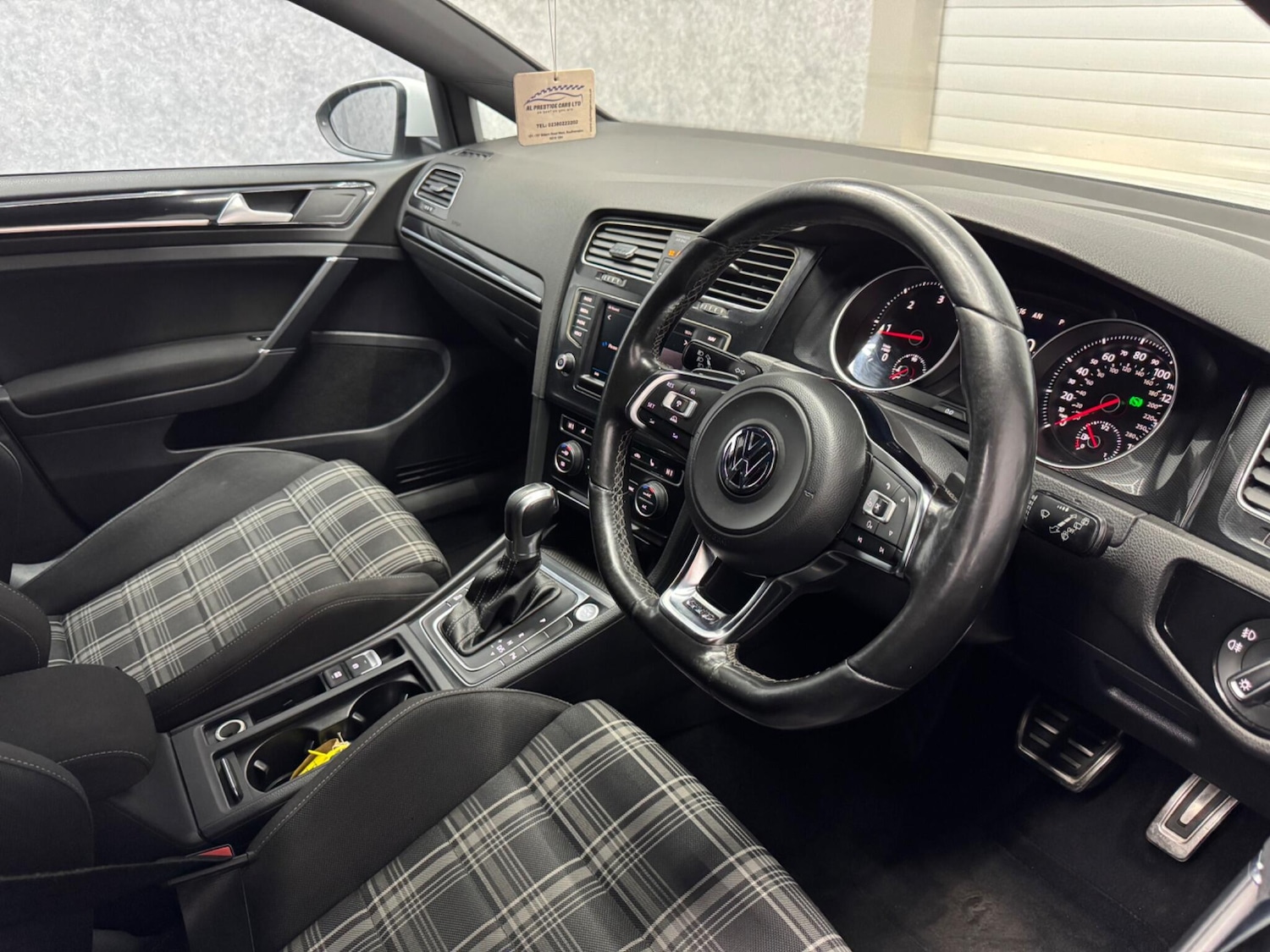 Used Volkswagen Golf 2016 for sale - 75658330: Photo 19