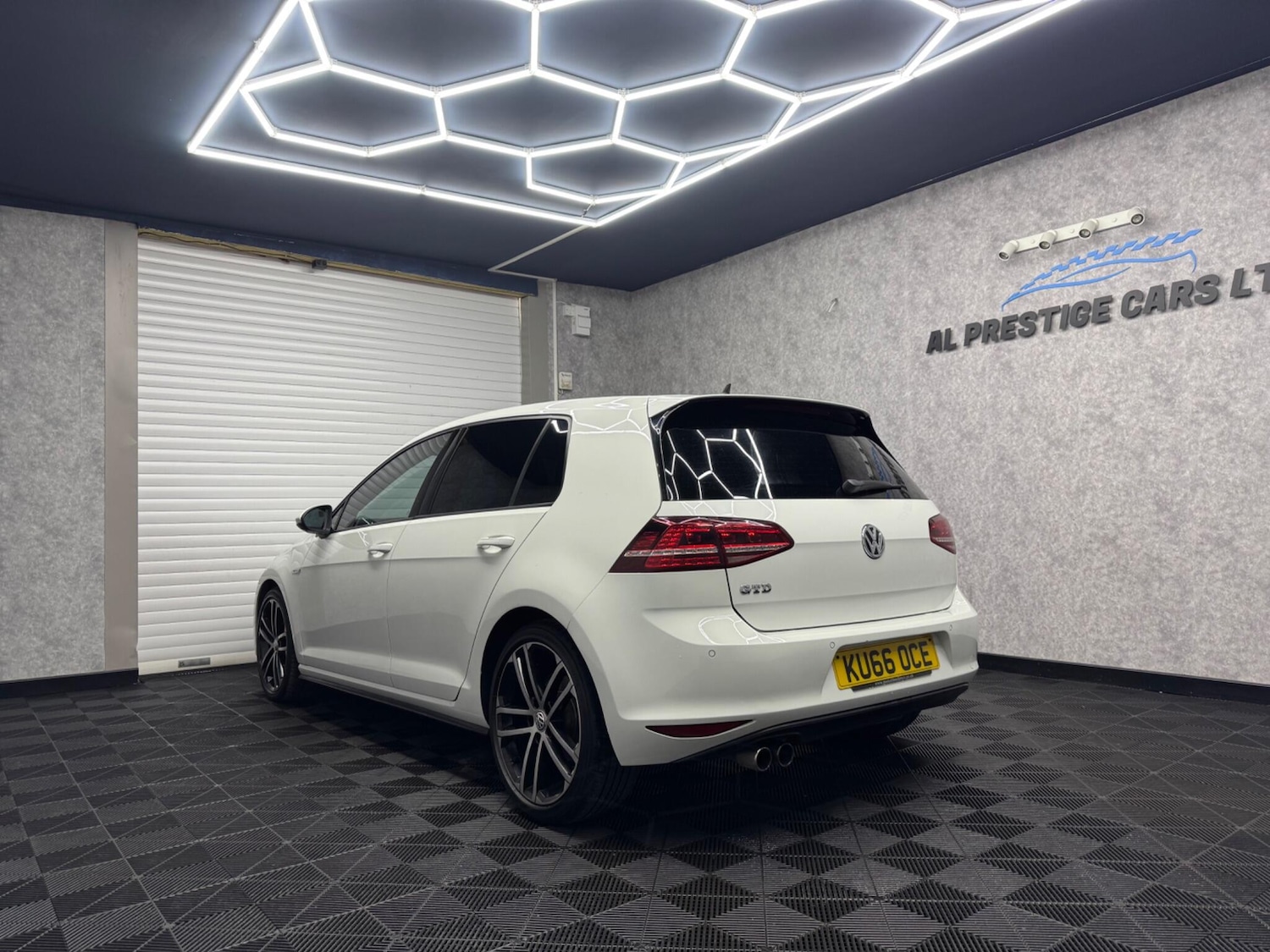 Used Volkswagen Golf 2016 for sale - 75658330: Photo 34
