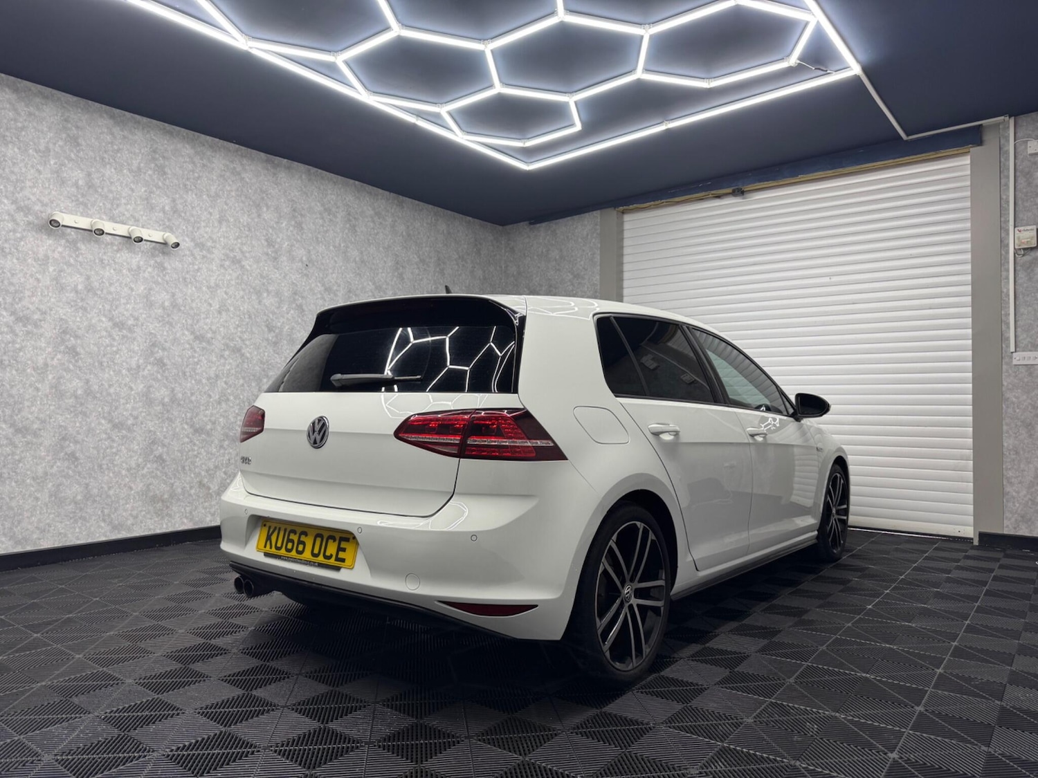 Used Volkswagen Golf 2016 for sale - 75658330: Photo 35