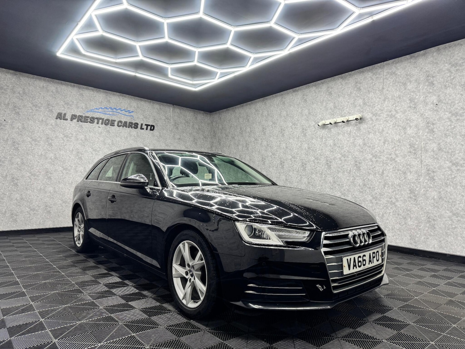 Used Audi A4 Avant 2016 for sale - 76666928: Photo 24