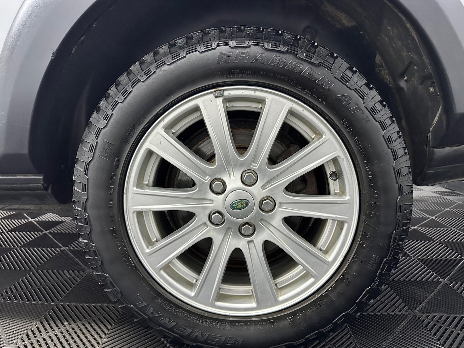 Used Land Rover Discovery 3 2007 for sale - 77612962: Photo 31