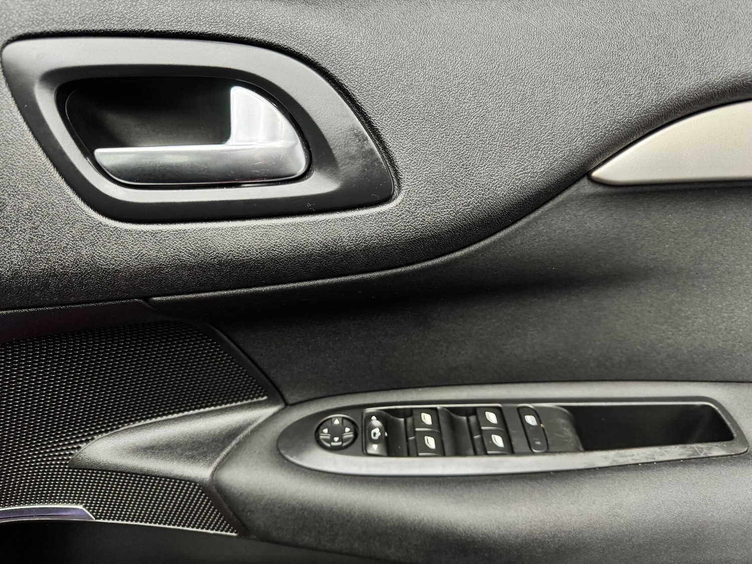 Used Citroen C4 2013 for sale - 77021029: Photo 13