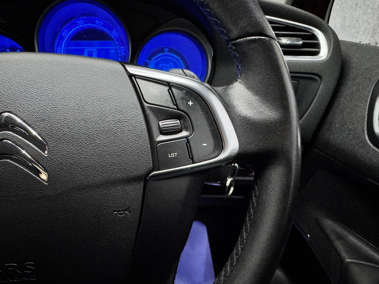 Used Citroen C4 2013 for sale - 77021029: Photo 9