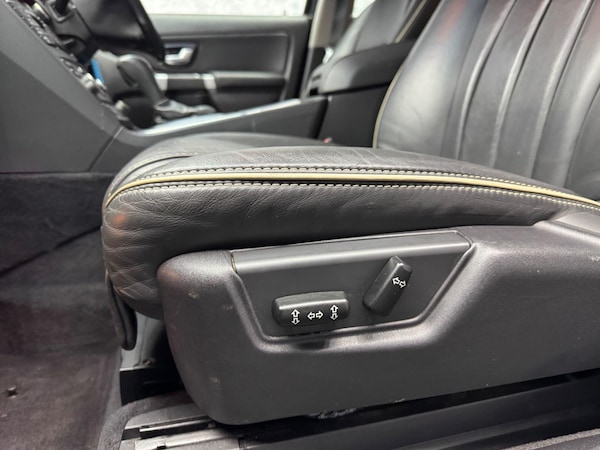 Used Volvo XC90 2011 for sale - 73857640: Photo 19