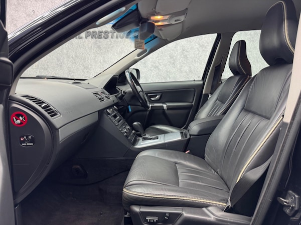 Used Volvo XC90 2011 for sale - 73857640: Photo 3