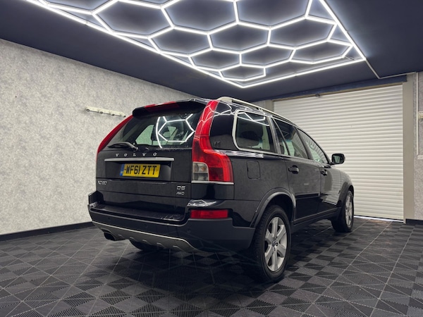Used Volvo XC90 2011 for sale - 73857640: Photo 4