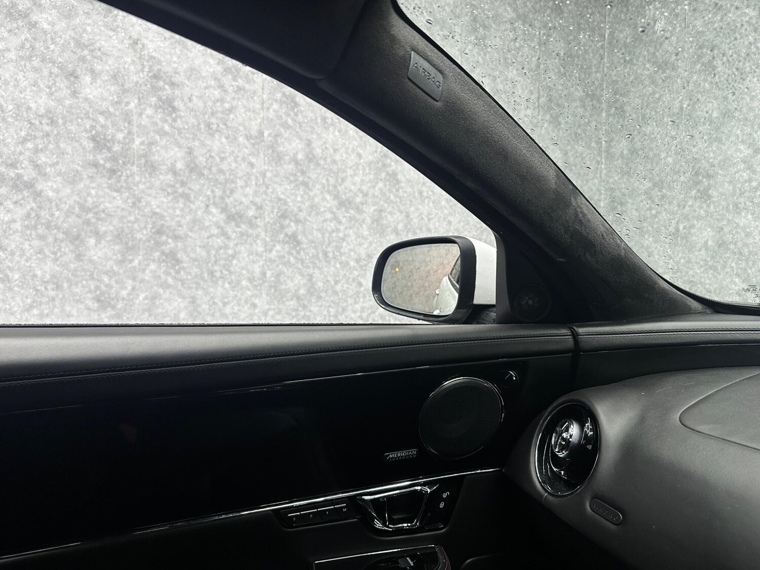 Used Jaguar XJ 2017 for sale - 78058261: Photo 11