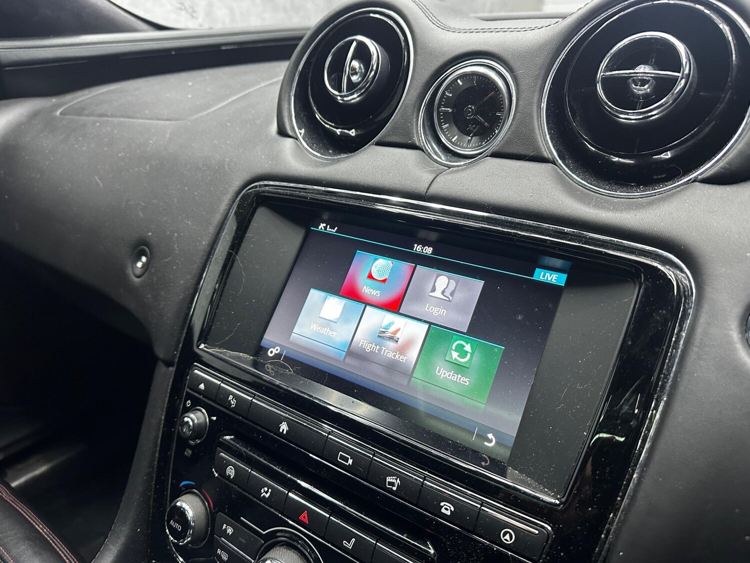 Used Jaguar XJ 2017 for sale - 78058261: Photo 16