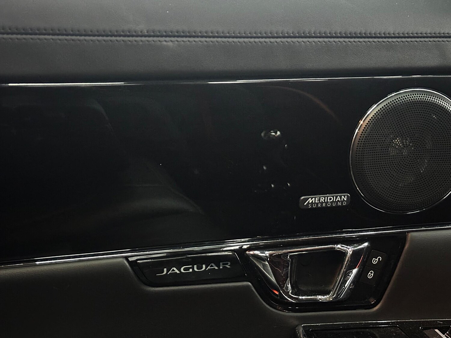 Used Jaguar XJ 2017 for sale - 78058261: Photo 24