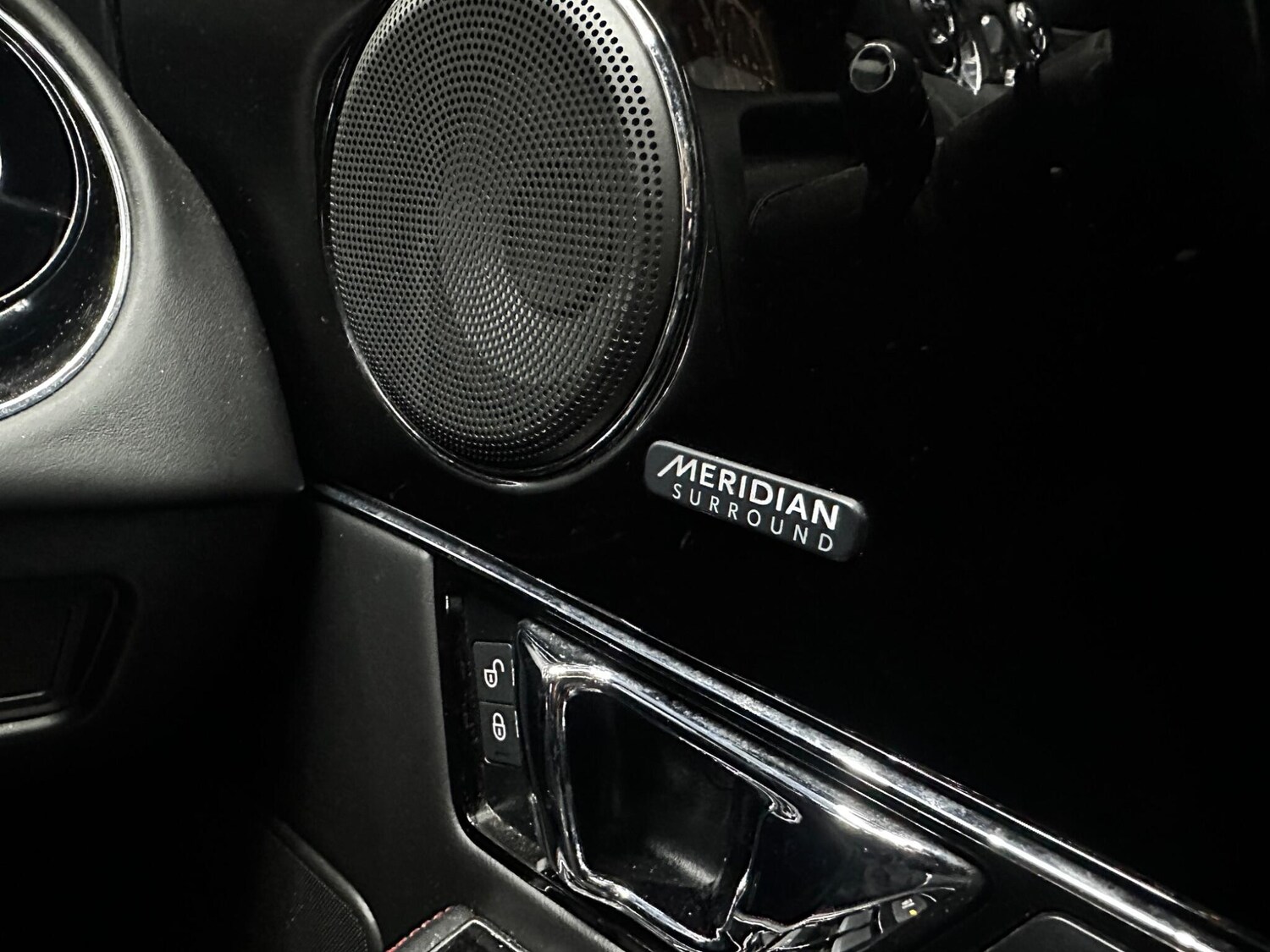 Used Jaguar XJ 2017 for sale - 78058261: Photo 26