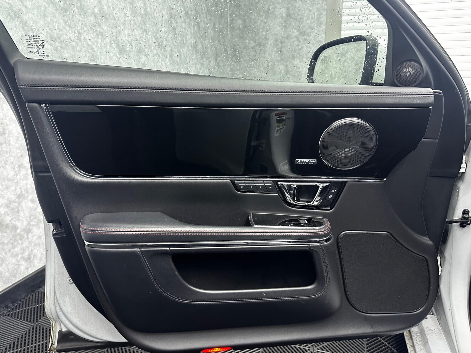 Used Jaguar XJ 2017 for sale - 78058261: Photo 38