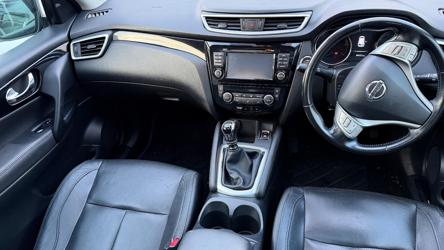 Used Nissan Qashqai 2015 for sale - 76592428: Photo 3