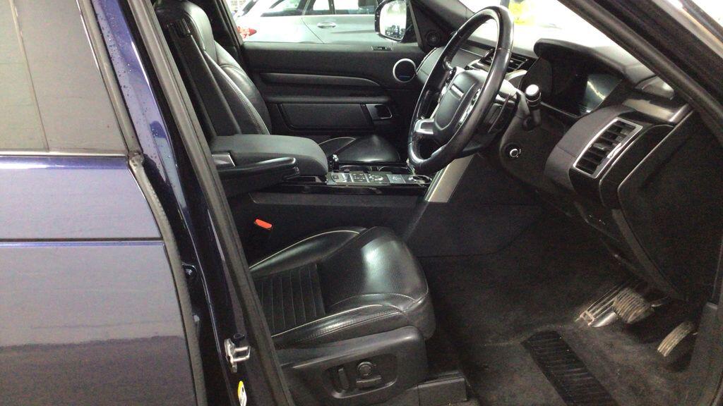 Used Land Rover Discovery 2018 for sale - 77320383: Photo 2