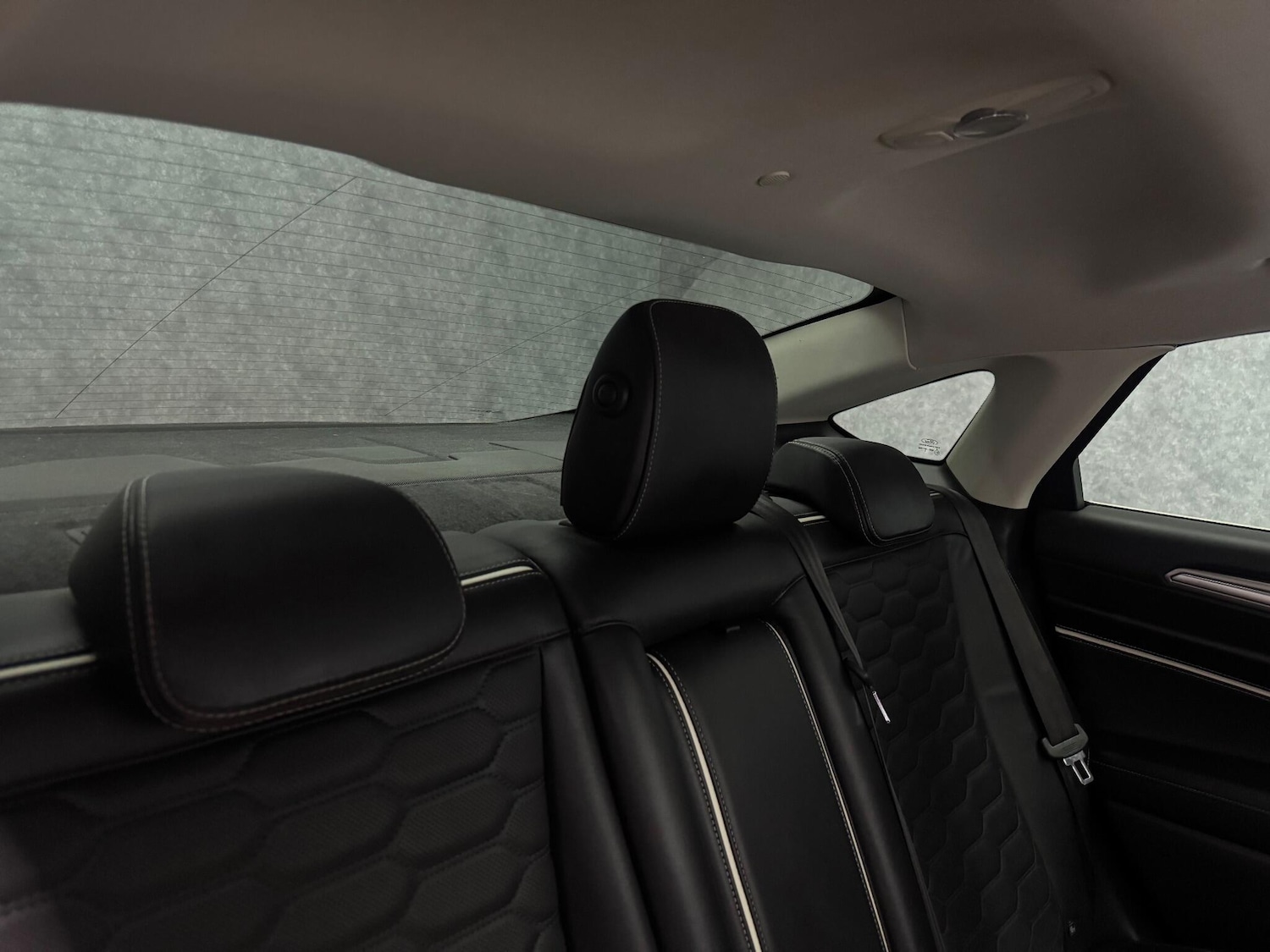 Used Ford Mondeo 2017 for sale - 76360755: Photo 18