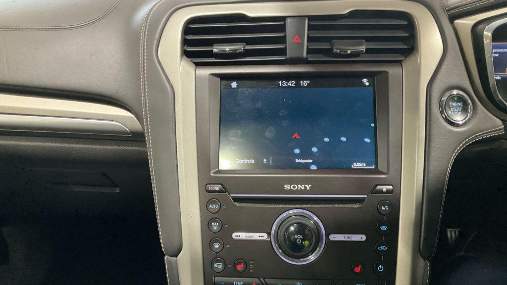 Used Ford Mondeo 2017 for sale - 76360755: Photo 2