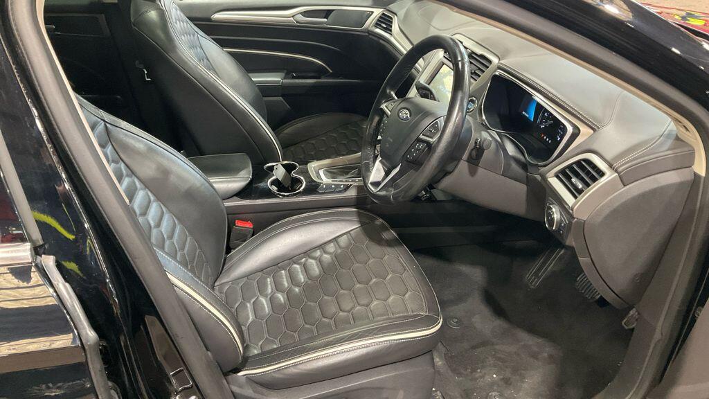 Used Ford Mondeo 2017 for sale - 76360755: Photo 3