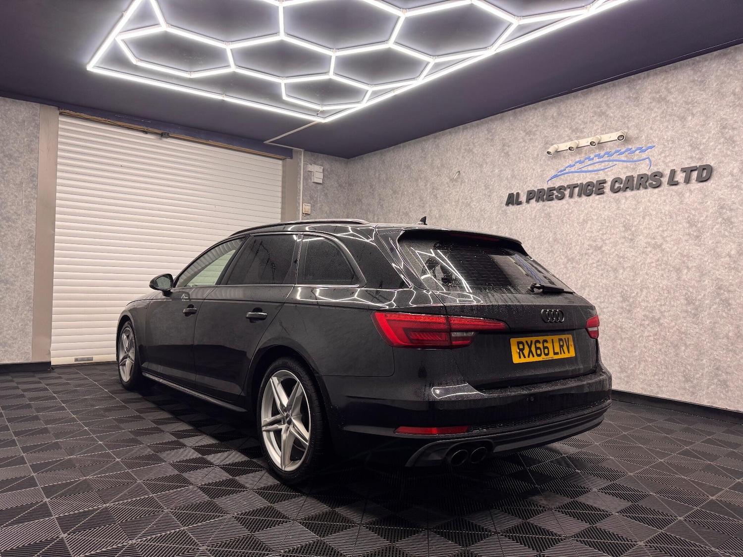 Used Audi A4 Avant 2016 for sale - 76250940: Photo 10