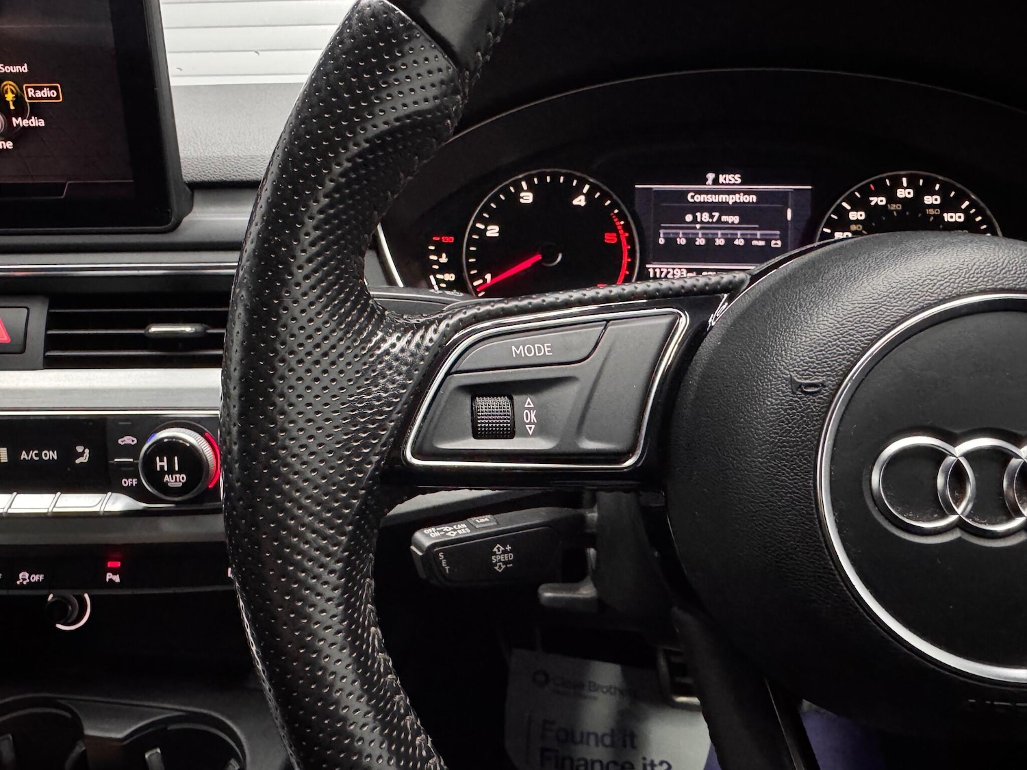 Used Audi A4 Avant 2016 for sale - 76250940: Photo 11