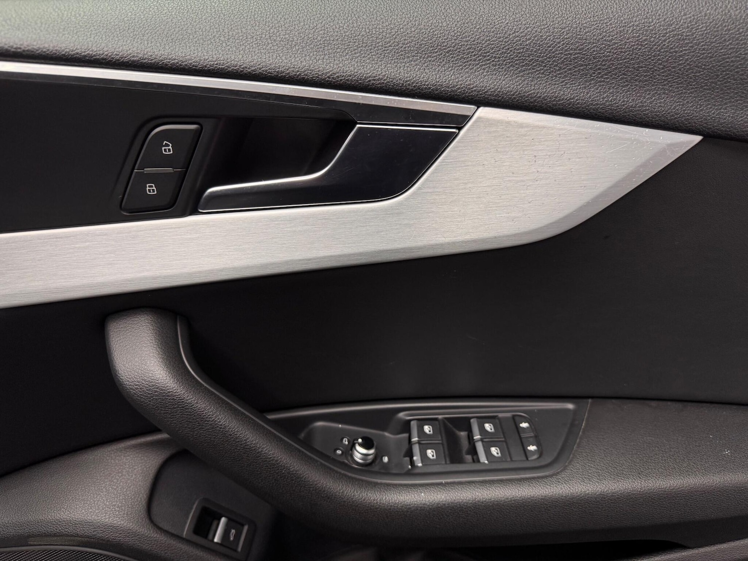 Used Audi A4 Avant 2016 for sale - 76250940: Photo 24