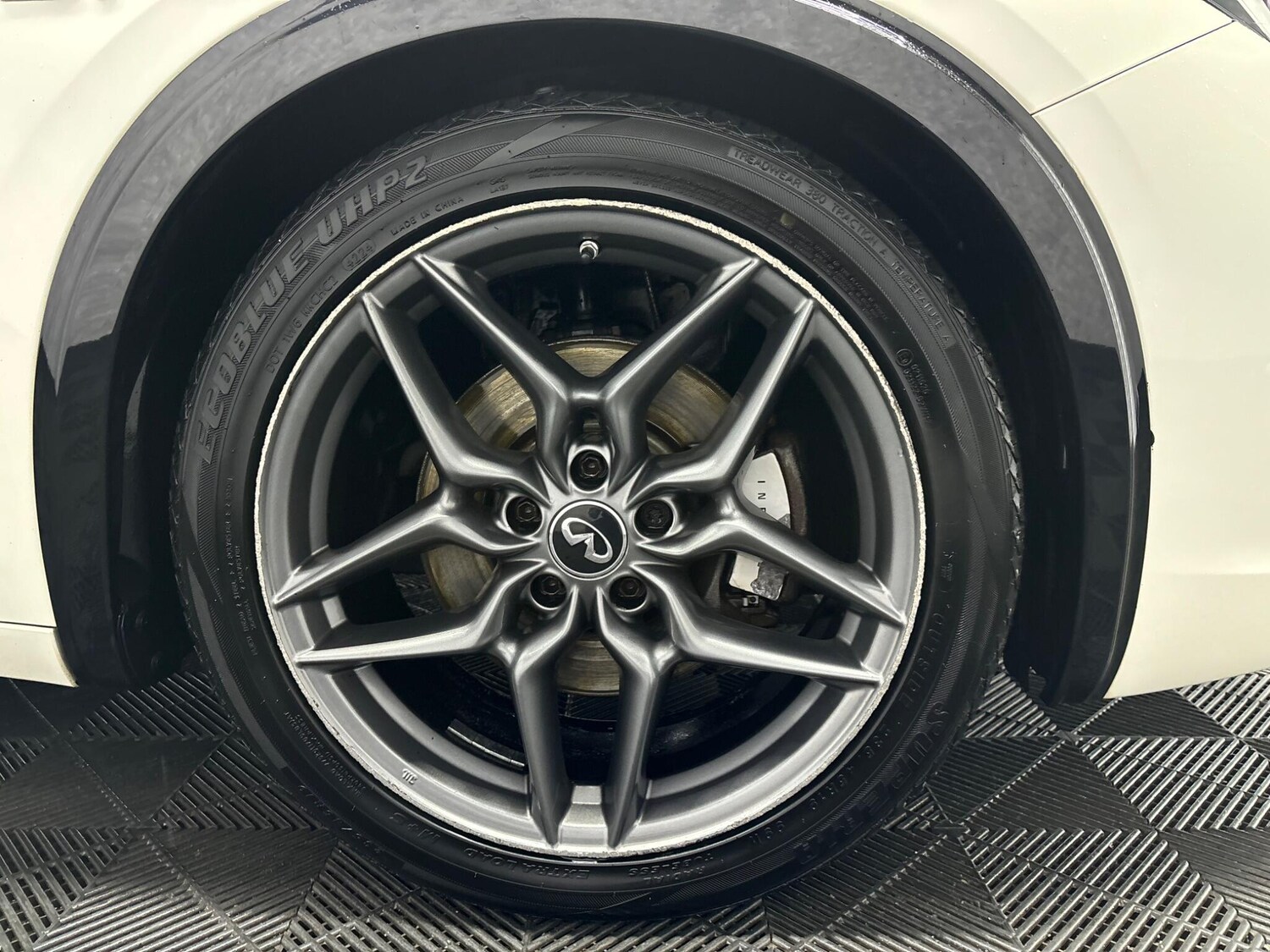 Used Infiniti Q30 2016 for sale - 78058092: Photo 30