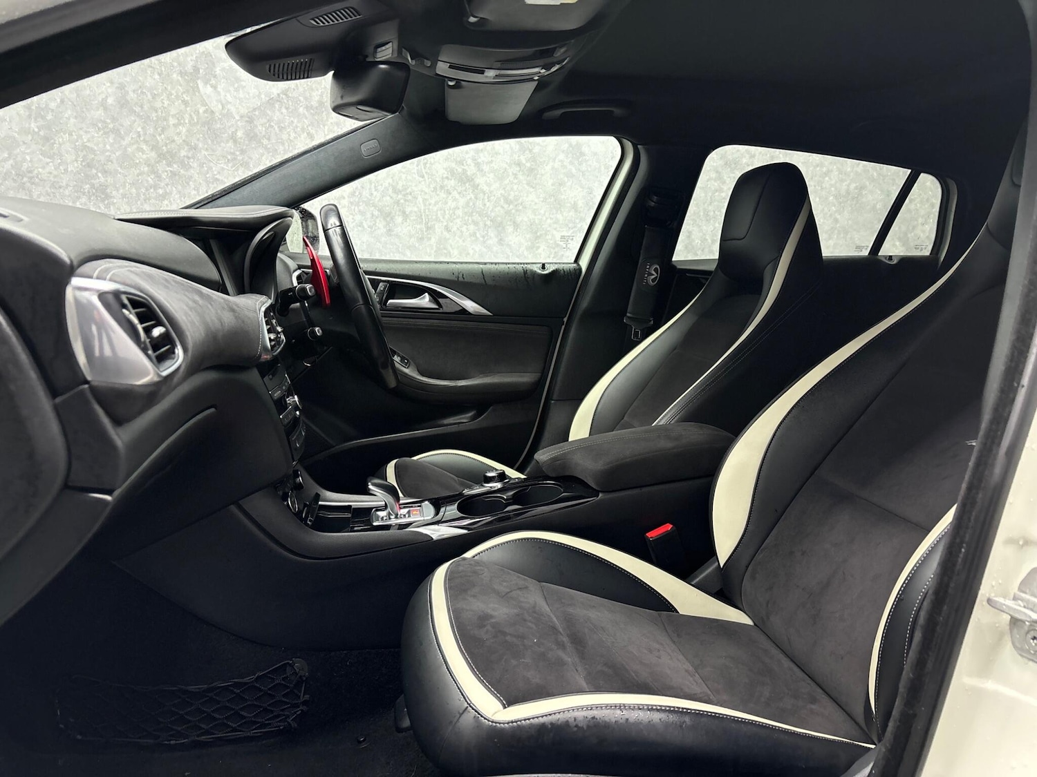 Used Infiniti Q30 2016 for sale - 78058092: Photo 5