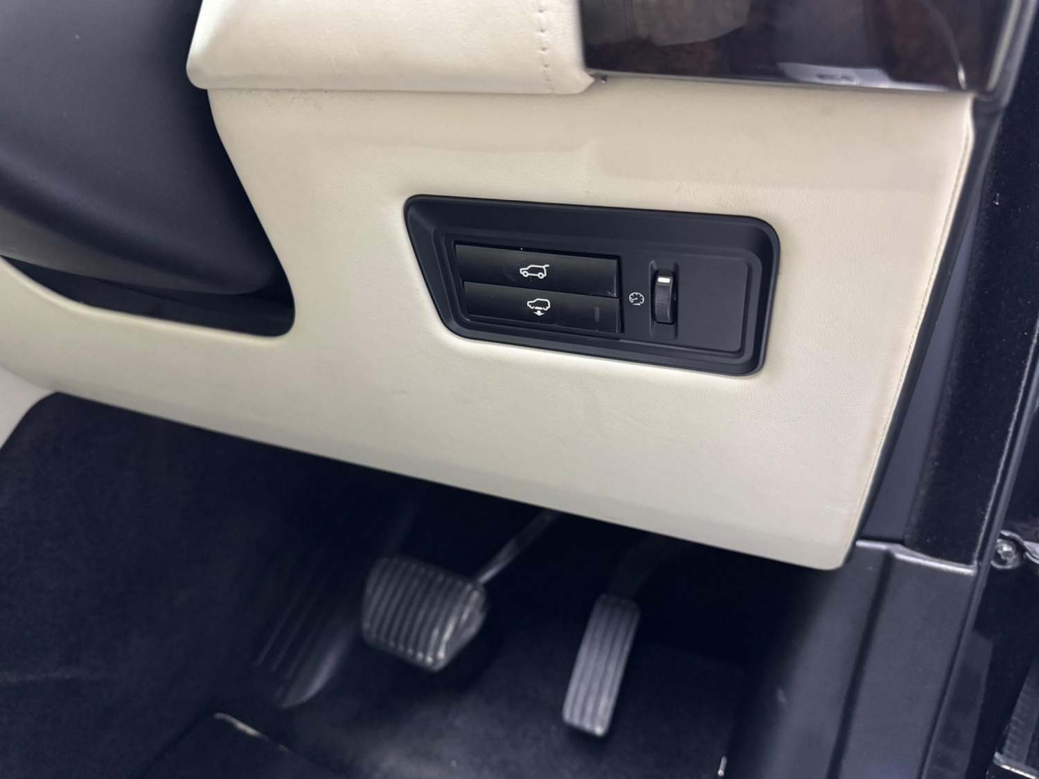 Vehicle 35