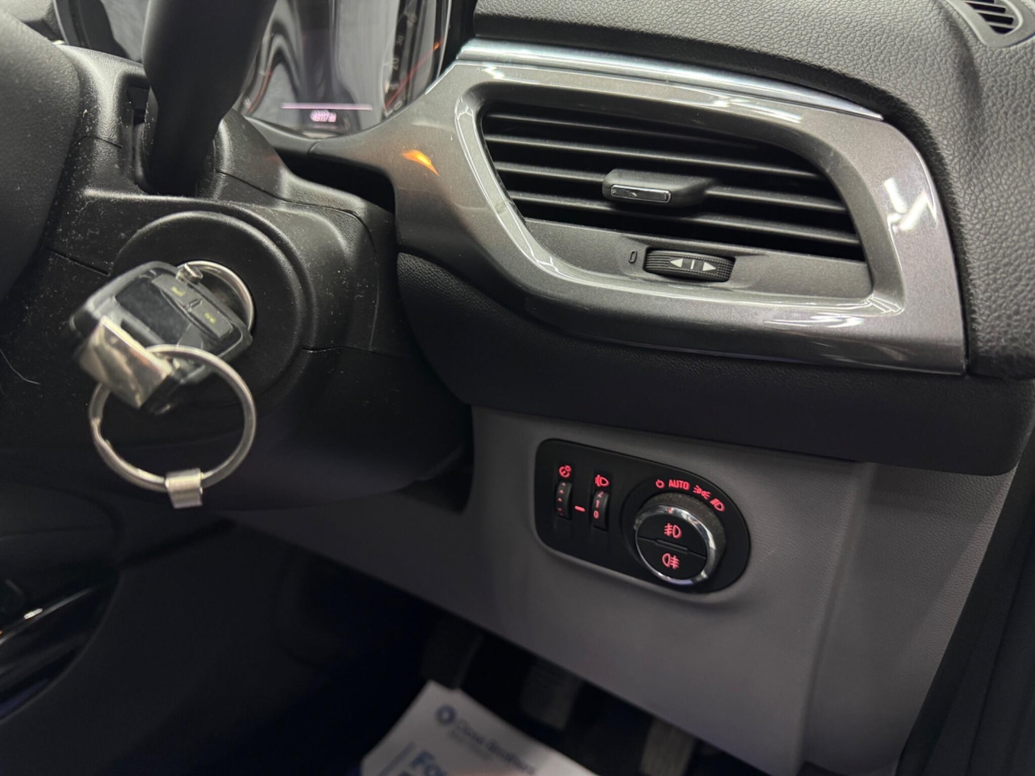 Used Vauxhall Corsa 2017 for sale - 76239306: Photo 19