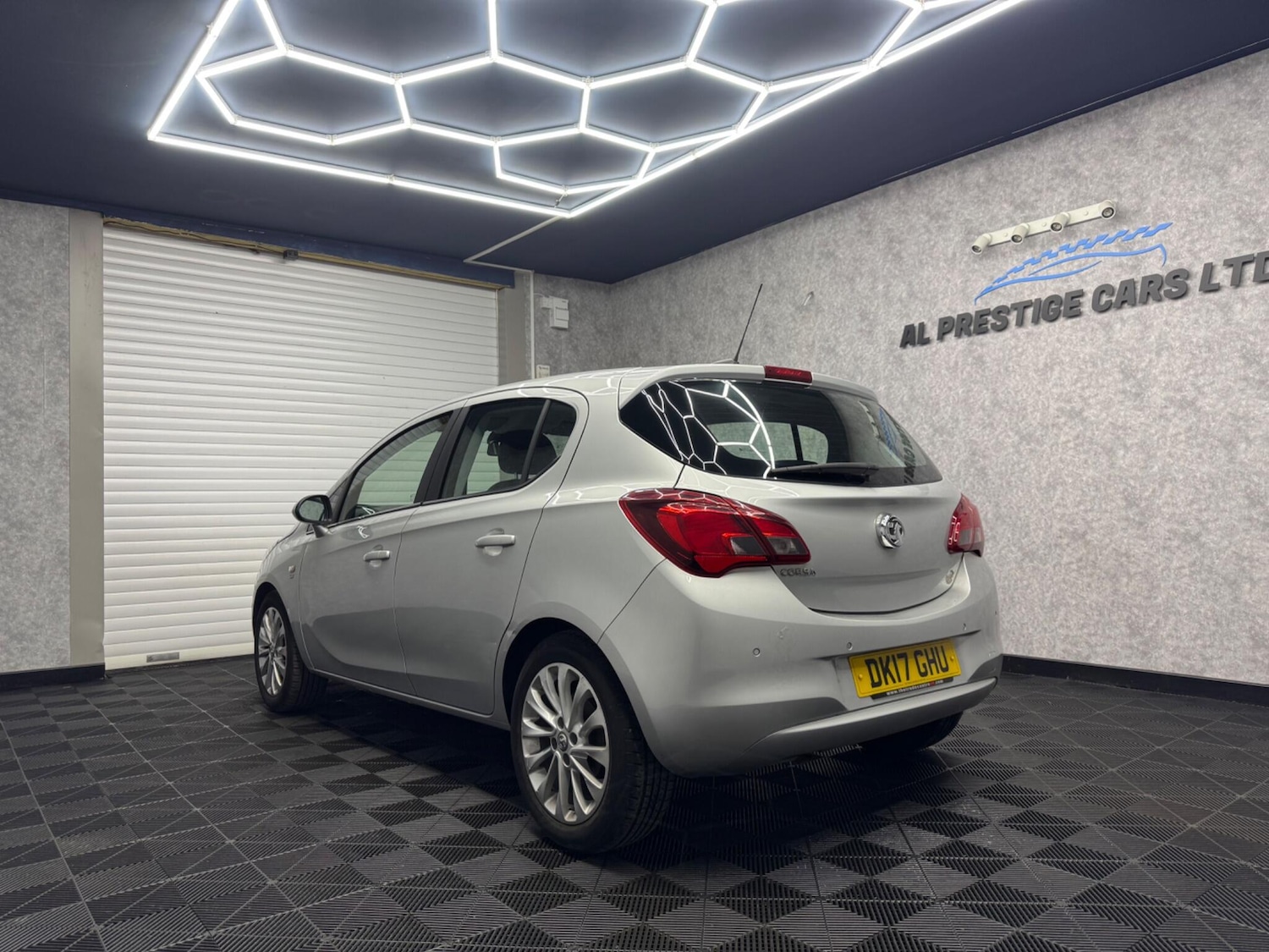 Used Vauxhall Corsa 2017 for sale - 76239306: Photo 3