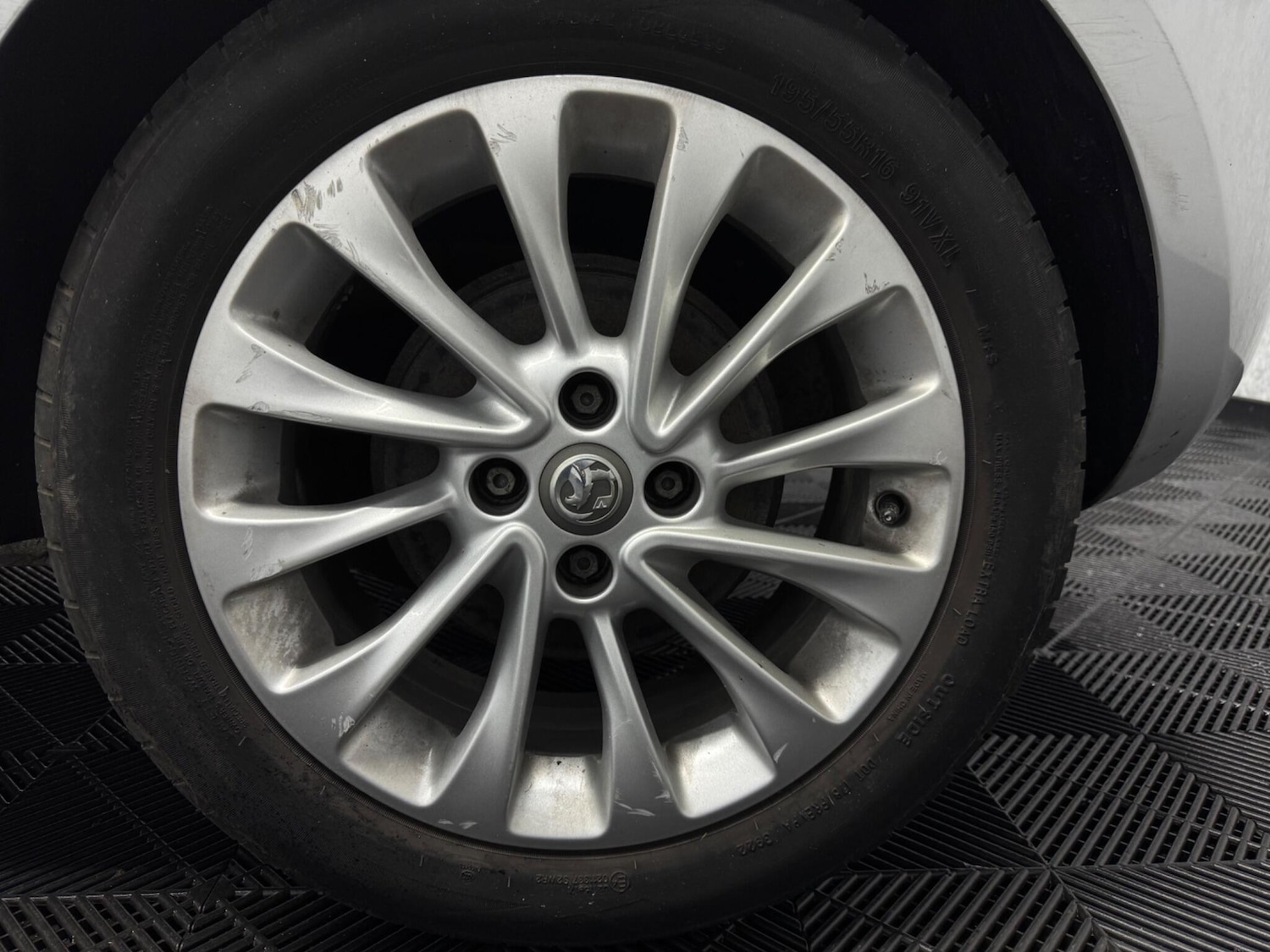 Used Vauxhall Corsa 2017 for sale - 76239306: Photo 37