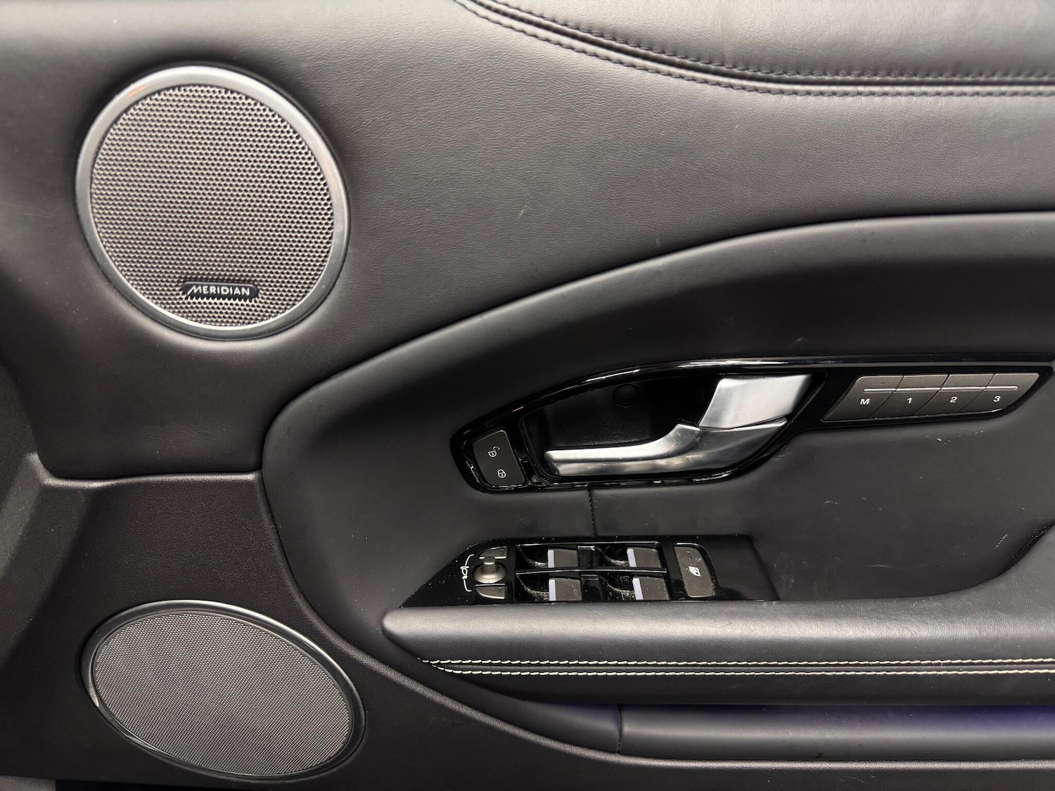 Used Land Rover Range Rover Evoque 2017 for sale - 76550663: Photo 18