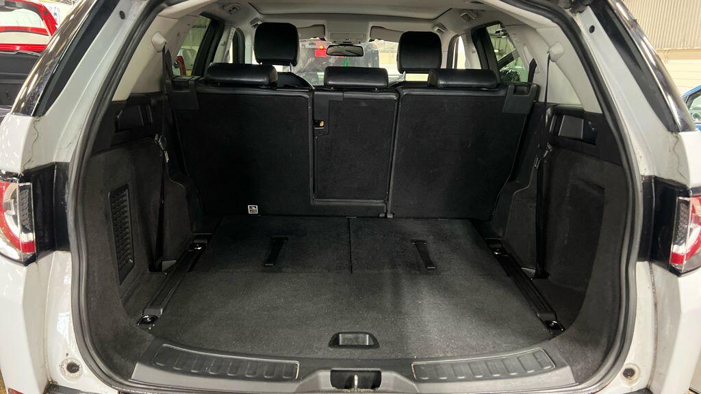 Used Land Rover Discovery Sport 2017 for sale - 76473017: Photo 12