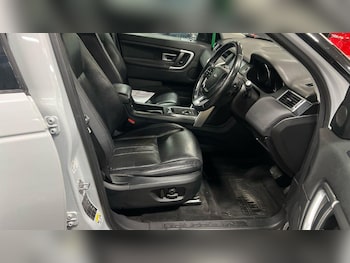 Used Land Rover Discovery Sport 2017 for sale - 76473017: Photo