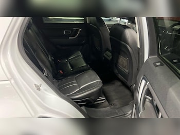 Used Land Rover Discovery Sport 2017 for sale - 76473017: Photo