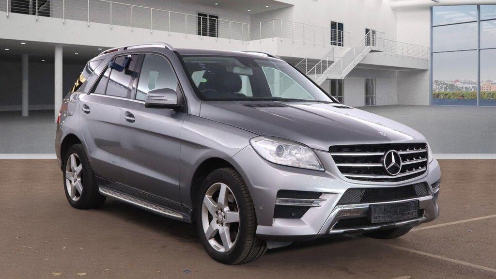 Used Mercedes-Benz M Class 2014 for sale - 76549145: Photo 8