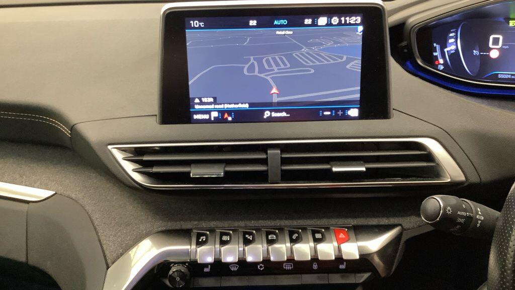 Used Peugeot 3008 2020 for sale - 77291113: Photo 4