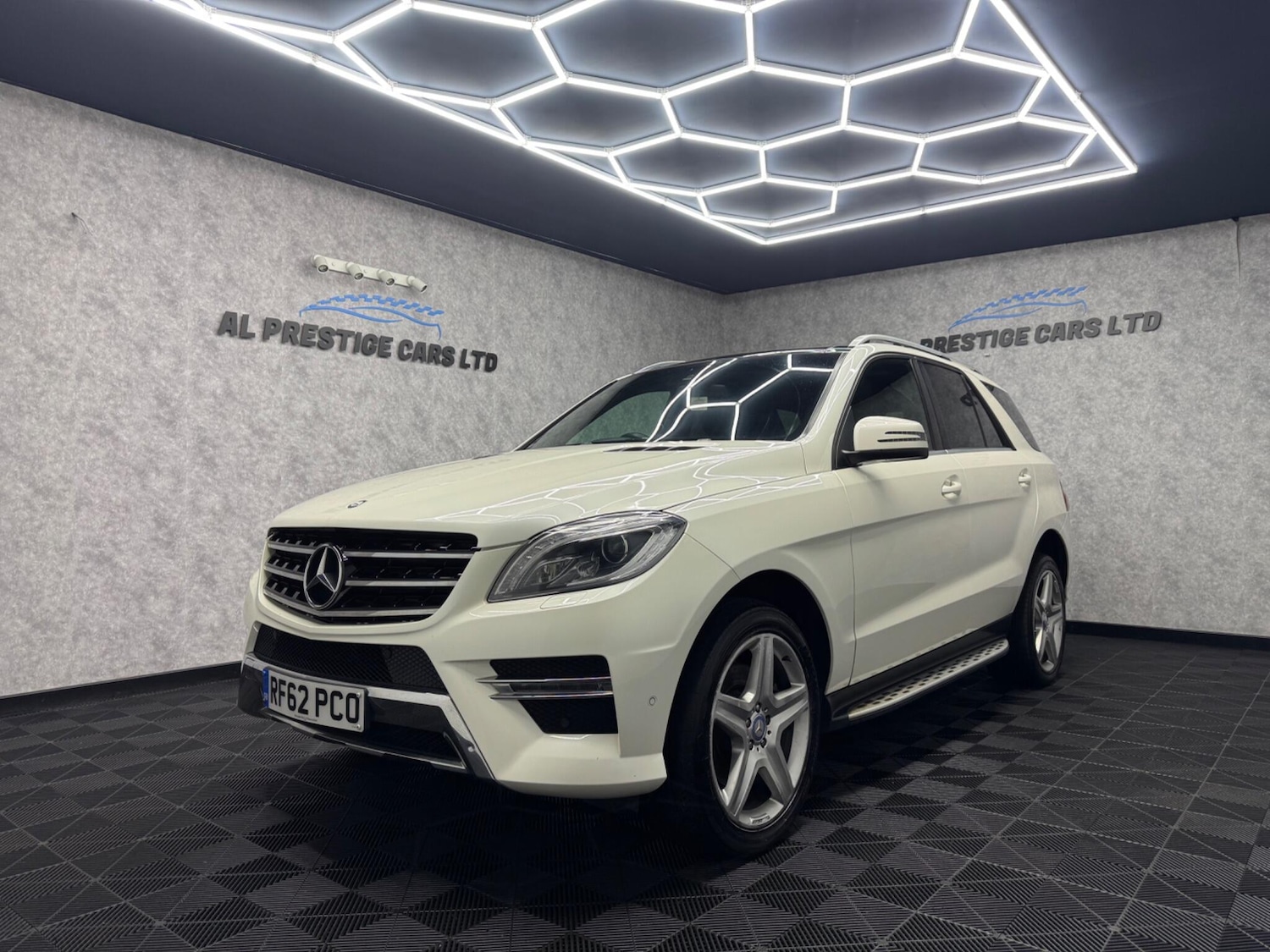 Used Mercedes-Benz M-Class 2013 for sale - 75990120: Photo 1