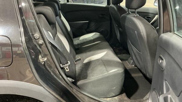 Used Dacia Sandero Stepway 2014 for sale - 78171320: Photo 3