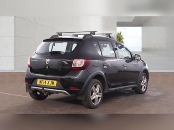 Used Dacia Sandero Stepway 2014 for sale - 78171320: Photo