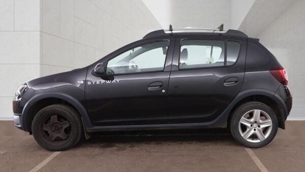 Used Dacia Sandero Stepway 2014 for sale - 78171320: Photo 8