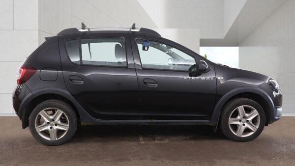 Used Dacia Sandero Stepway 2014 for sale - 78171320: Photo 9