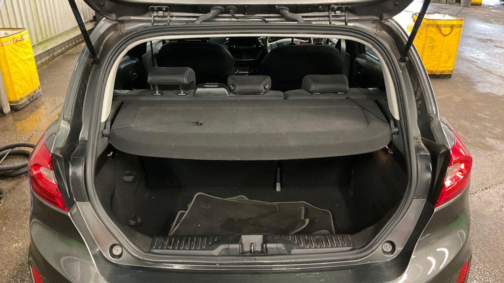 Used Ford Fiesta 2017 for sale - 76251136: Photo 9