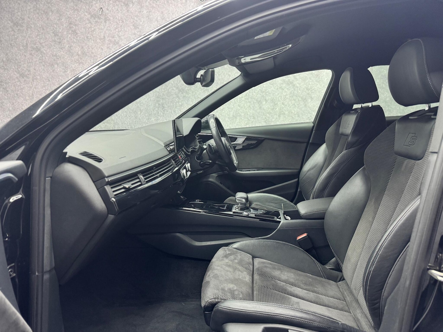 Used Audi A4 2021 for sale - 77074693: Photo 3