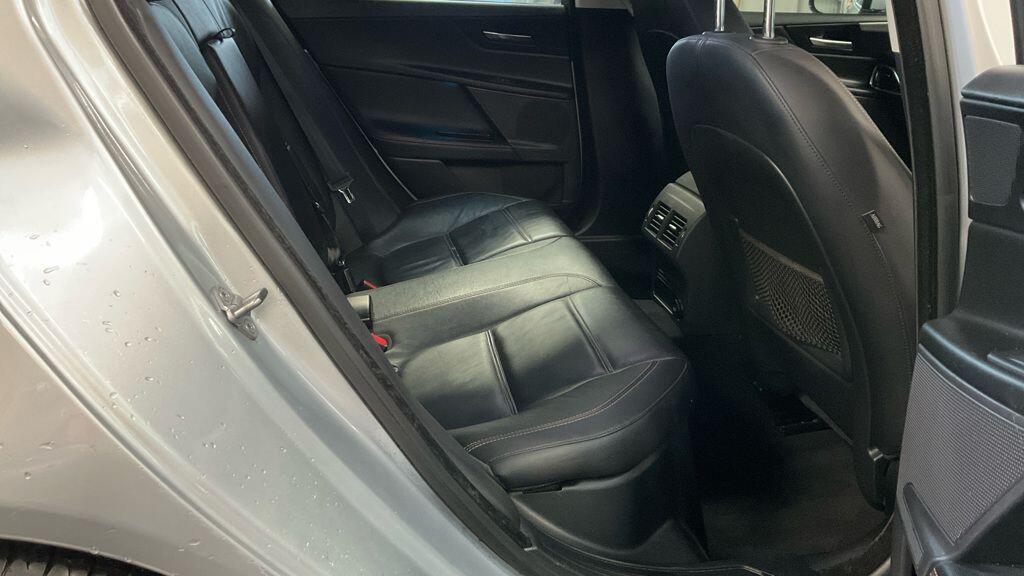 Used Jaguar XE for sale - 77646474: Photo 3