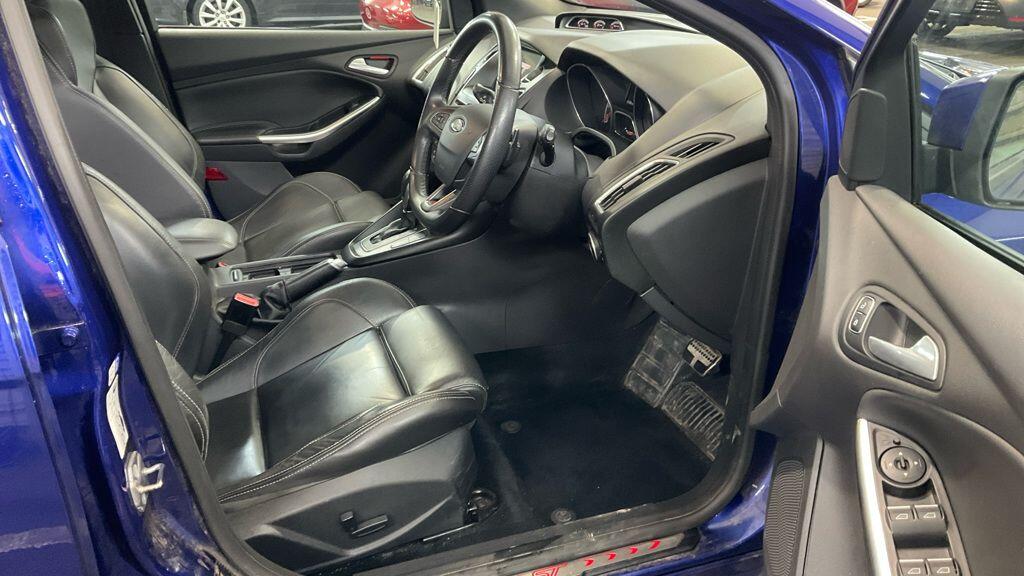 Used Ford Focus for sale - 77267233: Photo 2