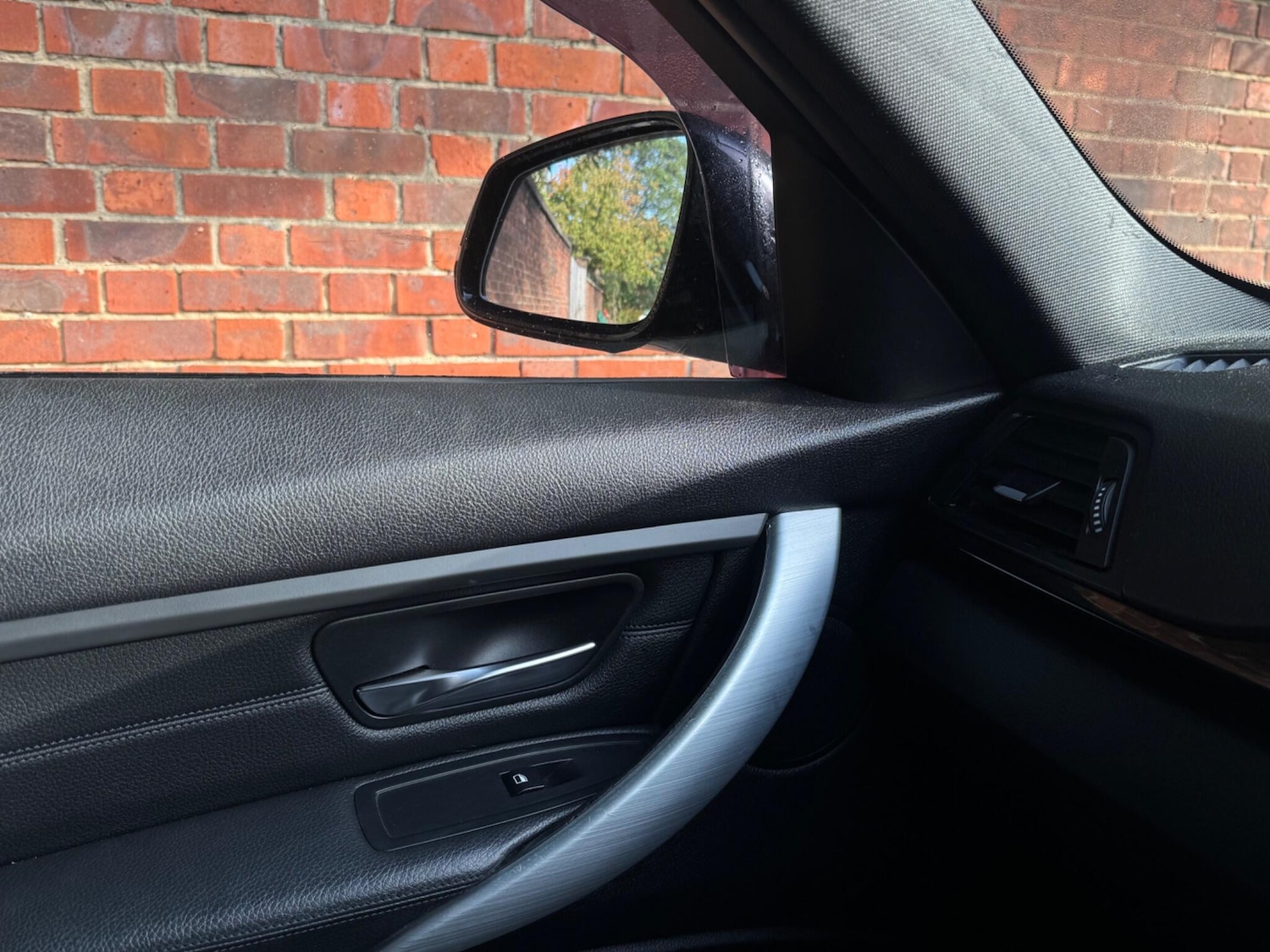 Used BMW 3 Series 2013 for sale - 76349282: Photo 10