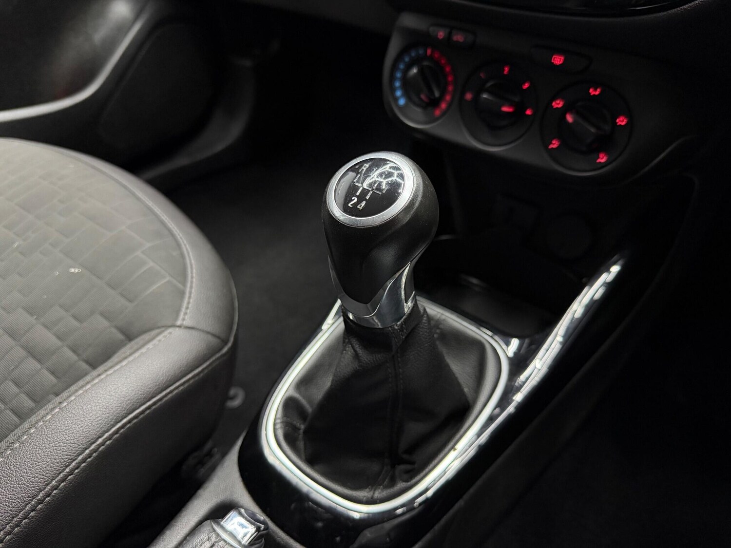 Used Vauxhall Corsa 2016 for sale - 78058671: Photo 9