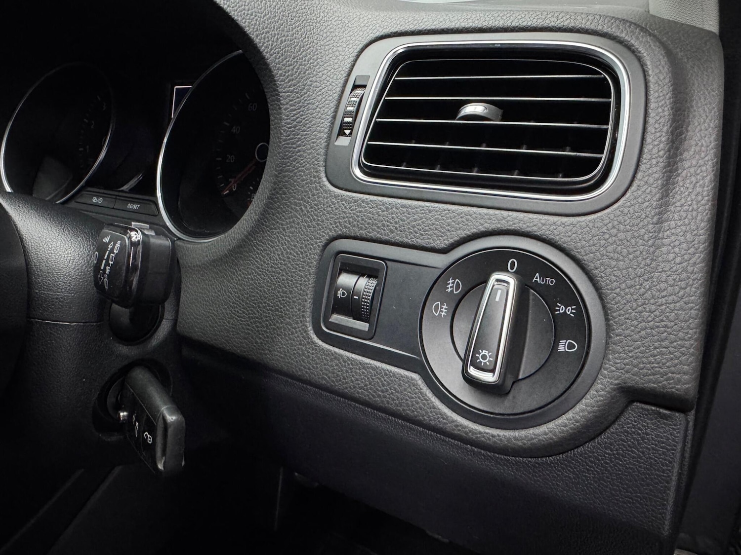 Used Volkswagen Polo 2017 for sale - 76109432: Photo 12