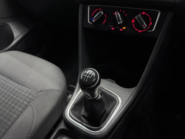 Used Volkswagen Polo 2017 for sale - 76109432: Photo 17