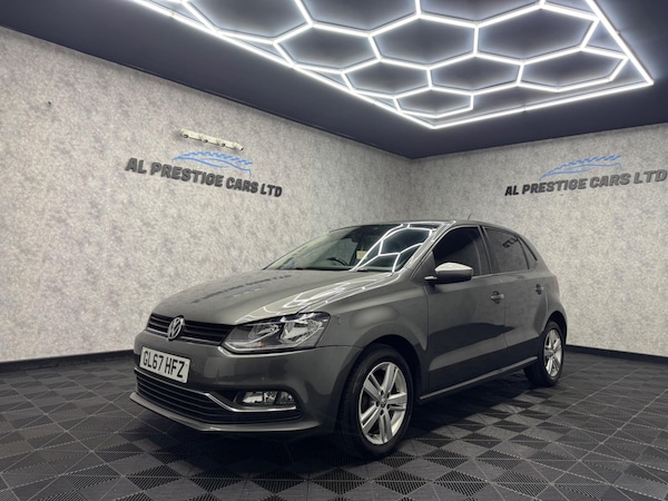 Used Volkswagen Polo 2017 for sale - 76109432: Photo 1