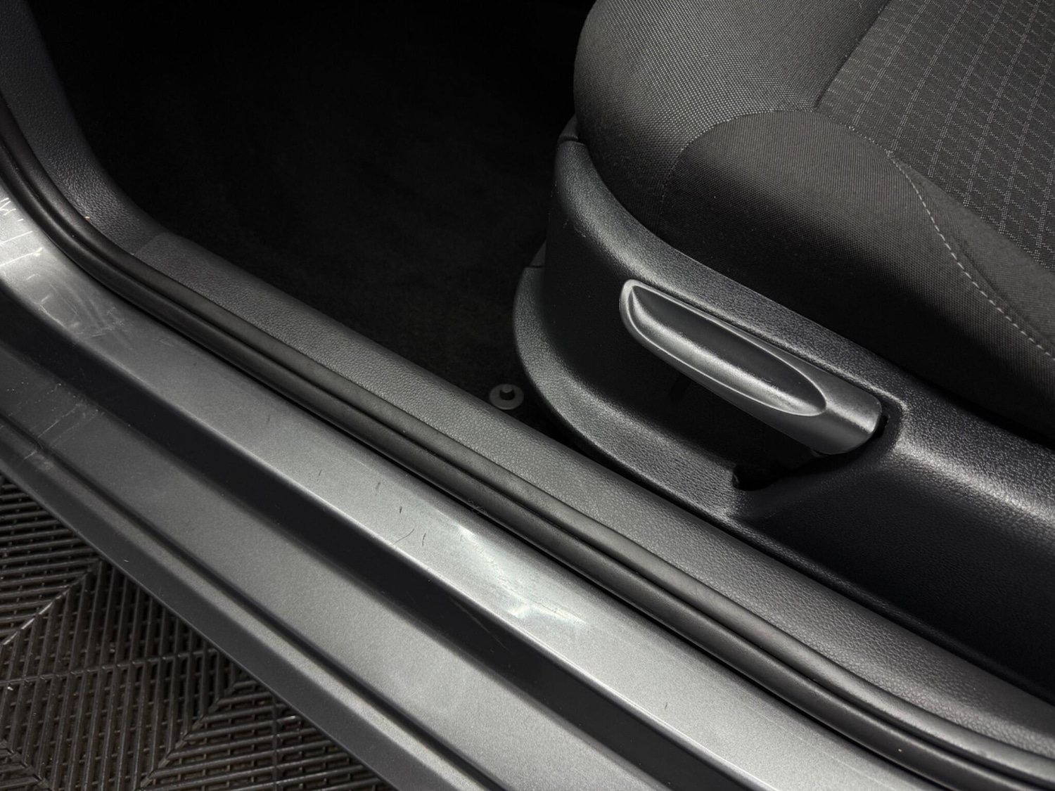 Used Volkswagen Polo 2017 for sale - 76109432: Photo 29